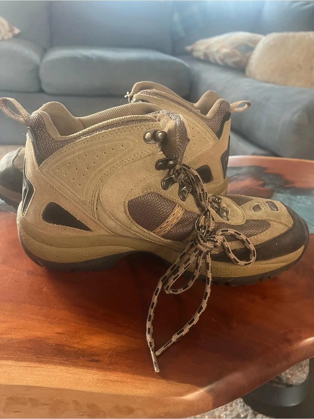 GLO jeans Men's Brown and Tan Hiking Boots